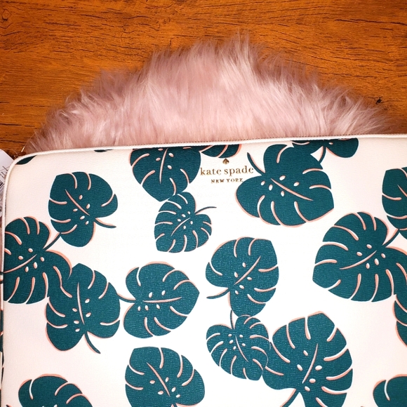 NWT Kate spade laptop sleeve universal monstera leaves in green multi white - Picture 2 of 5